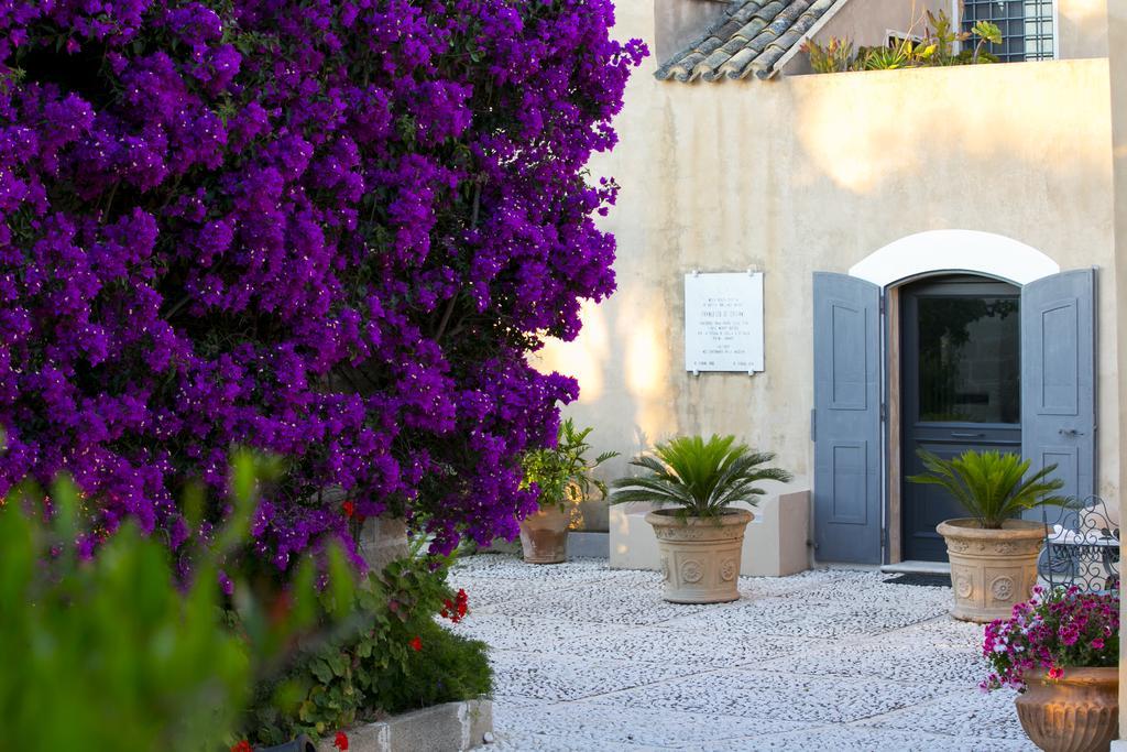 Baglio Sant'Andrea Bed and Breakfast Valderice Exteriör bild