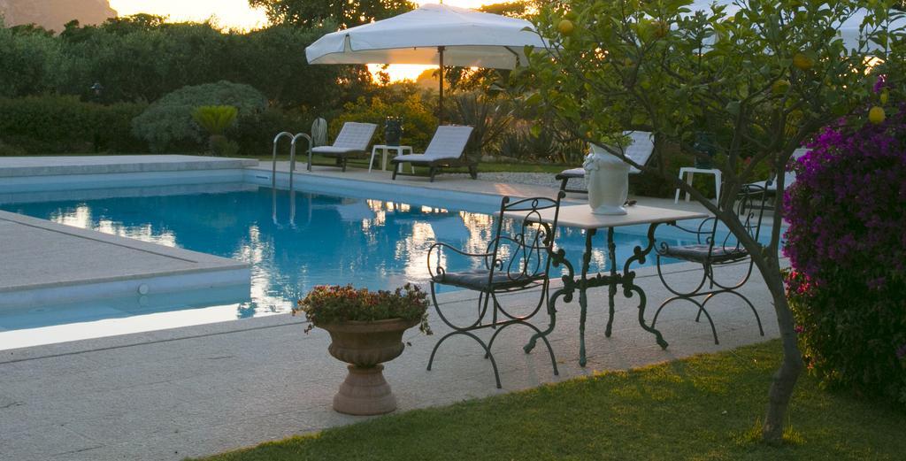 Baglio Sant'Andrea Bed and Breakfast Valderice Exteriör bild